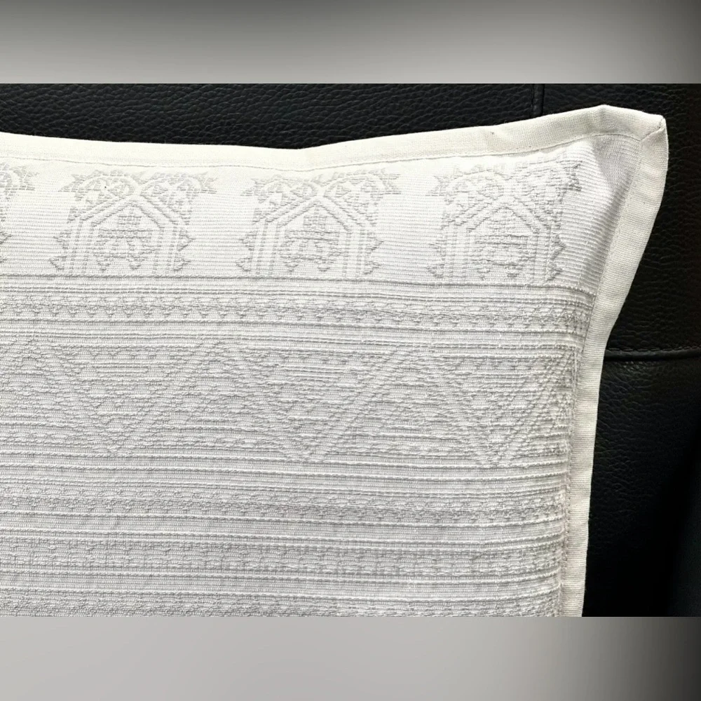 $215 NEW RALPH LAUREN HOME THROW PILLOW WOVEN ON BOTH SIDES 15 X 20 BED SOFA…
